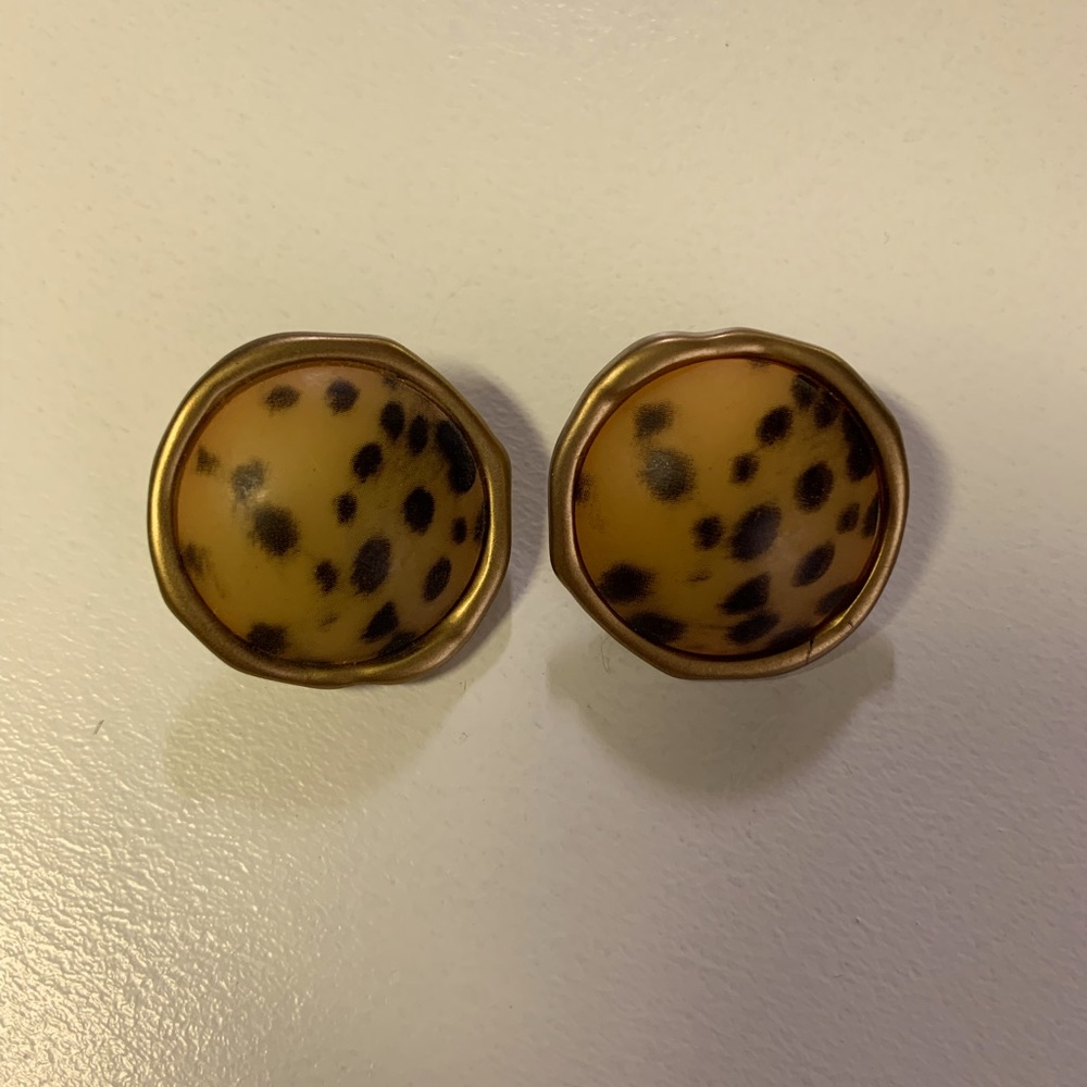 Vintage Chunky Cheetah Print Clip On Earrings